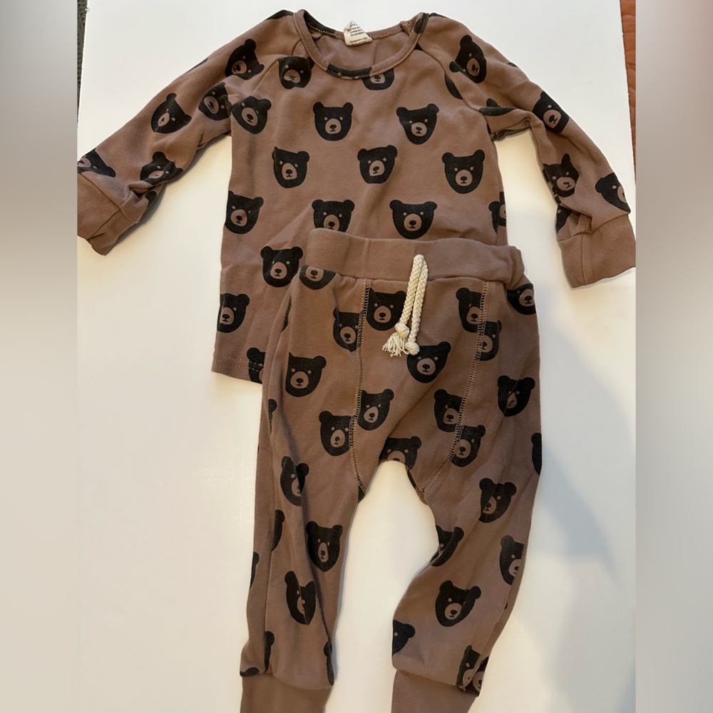 Little One shop 18-24m bear sweatsuit